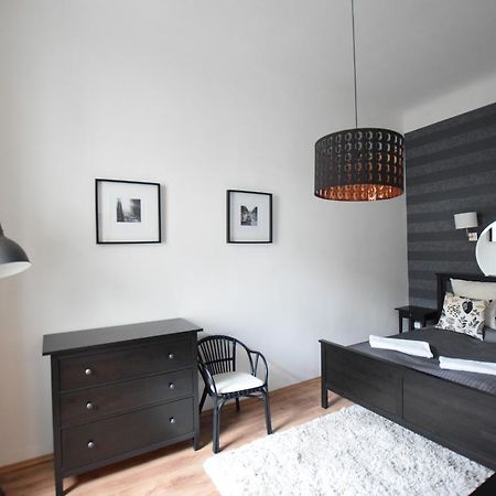 Luxury Apartment By Hi5-Varoshaz Suite Будапеща Екстериор снимка